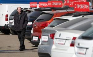 Эксперт сказал, что ждет авторынок России в 2025 году