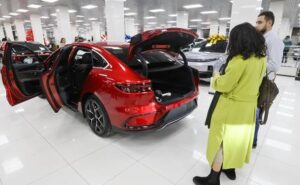 «Женские» авто: Ридикюльчик на колесиках — или мощь и безопасность?